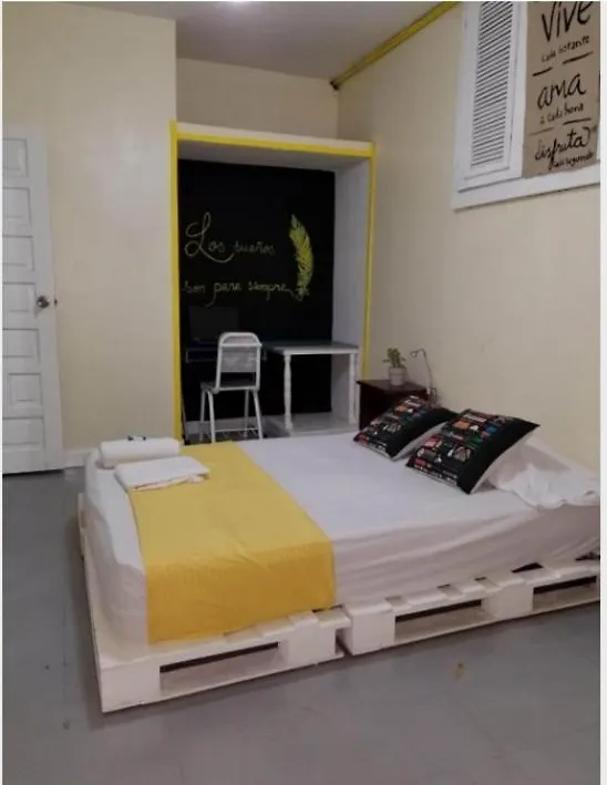Recycled House Hotel Santo Domingo
